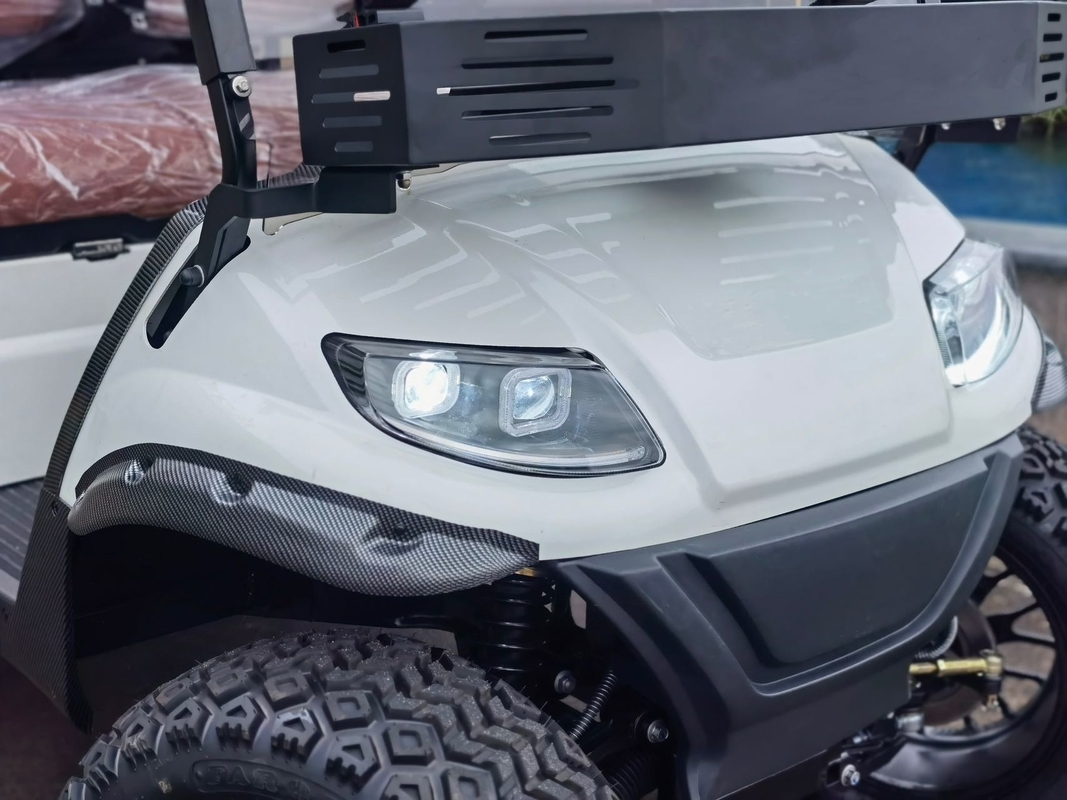 Maksimum Hız 30mph Elektrikli Golf Arabası Özelleştirilebilir Renk Yüksek Son Yükseltilebilir